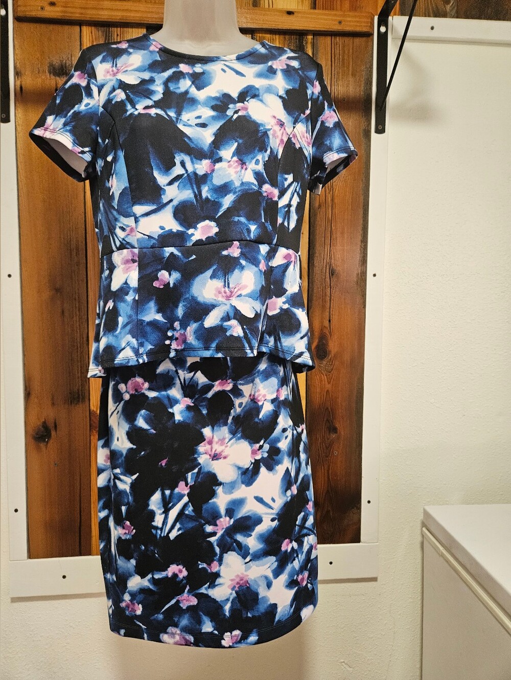 Liz Claiborne Navy, White & Pink Floral Peplum Skirt Set
